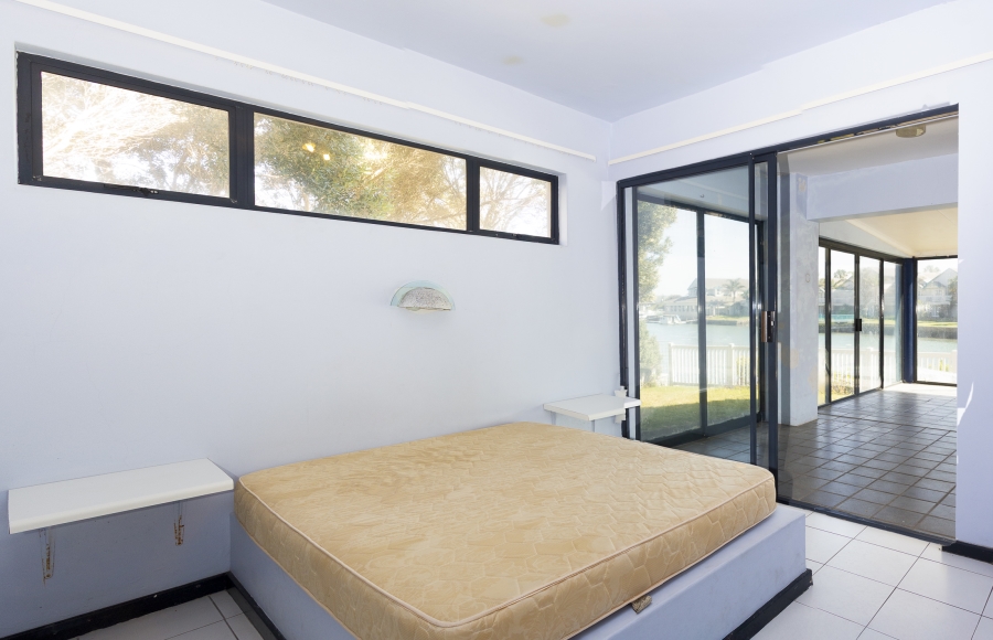 4 Bedroom Property for Sale in Royal Alfred Marina Eastern Cape
